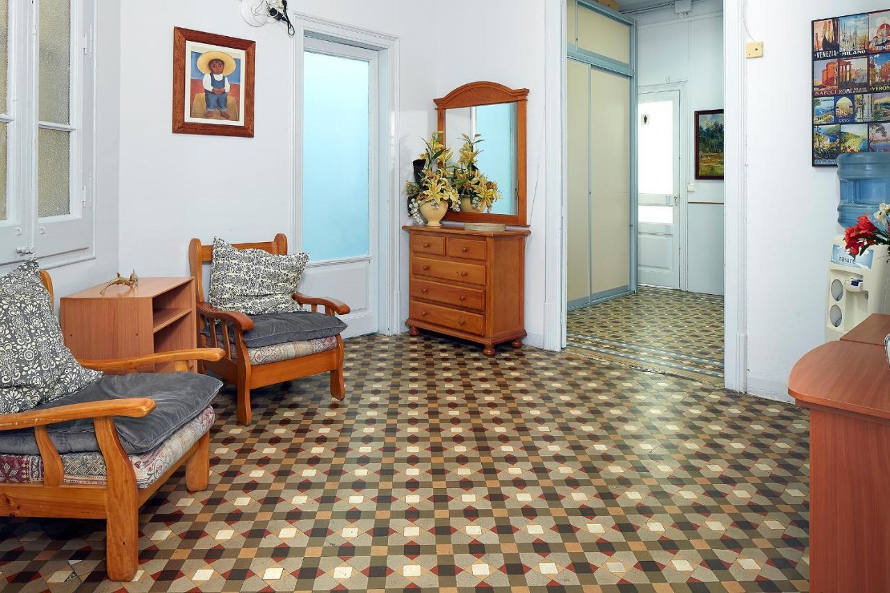 B&B Estudiantes Balmes Barcelona Zewnętrze zdjęcie